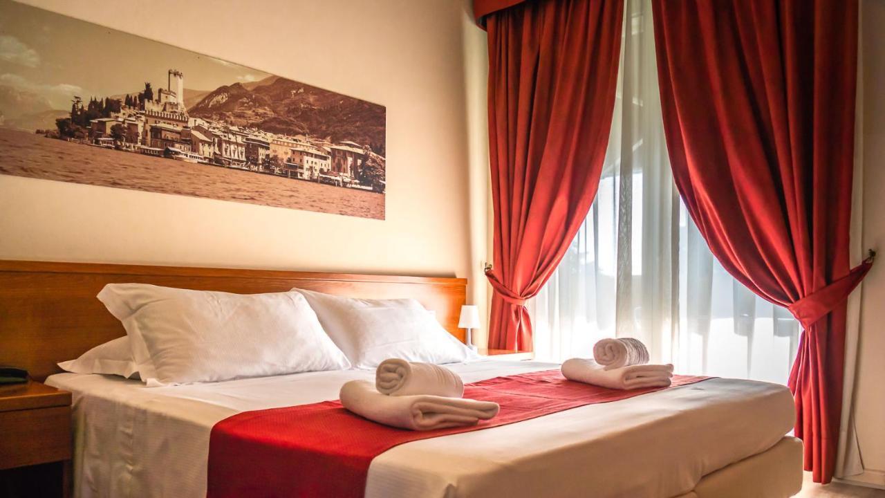 Hotel Venezia Park Castelnuovo del Garda Buitenkant foto