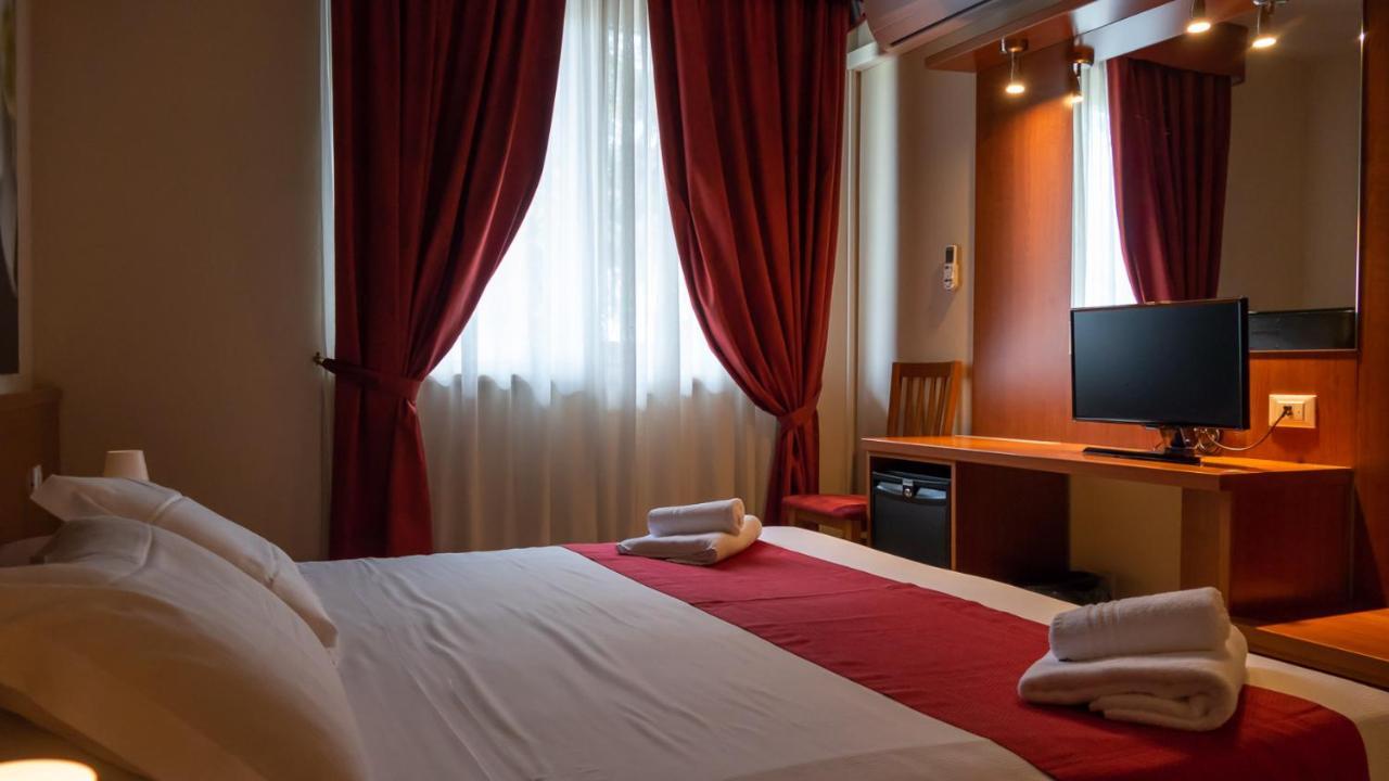 Hotel Venezia Park Castelnuovo del Garda Buitenkant foto