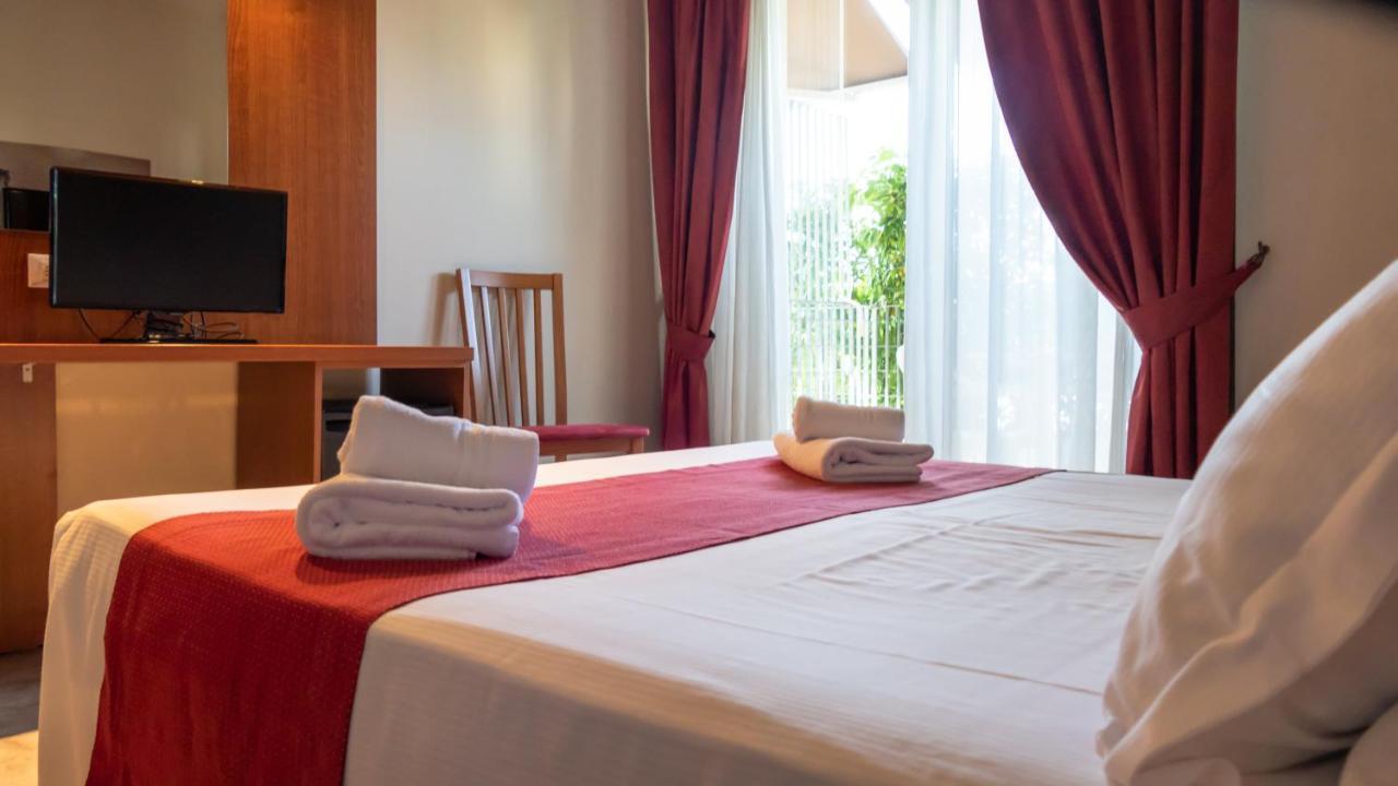 Hotel Venezia Park Castelnuovo del Garda Buitenkant foto