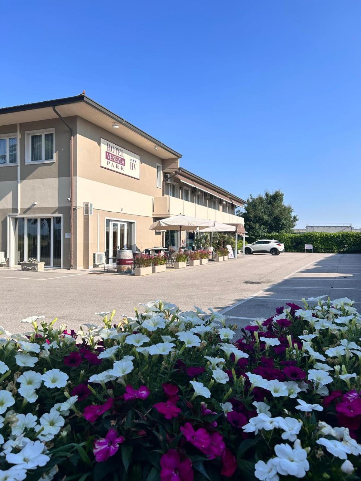 Hotel Venezia Park Castelnuovo del Garda Buitenkant foto