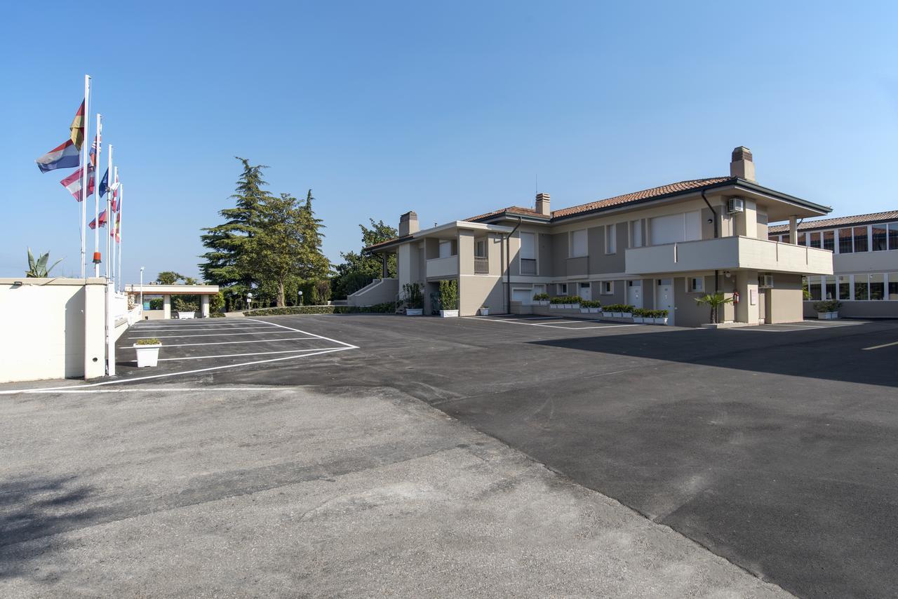 Hotel Venezia Park Castelnuovo del Garda Buitenkant foto