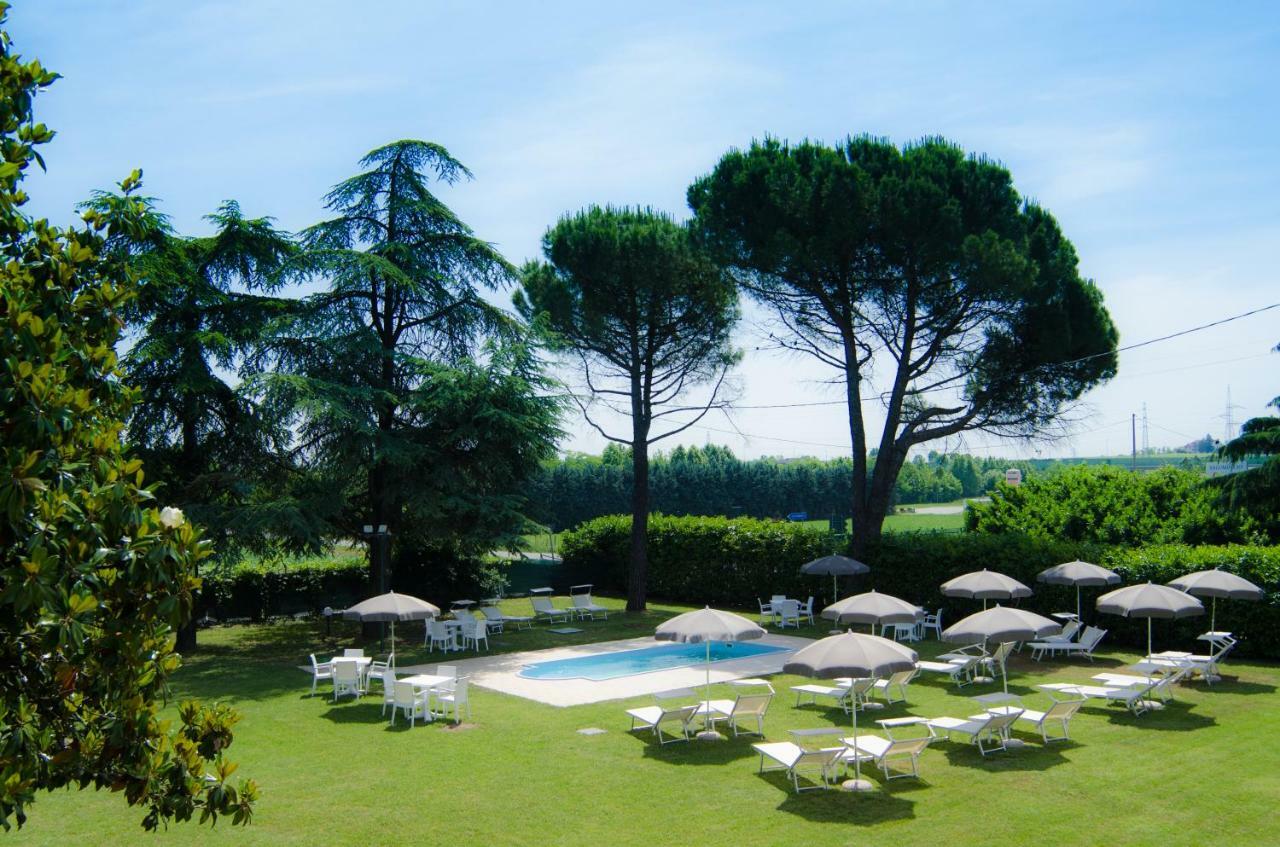 Hotel Venezia Park Castelnuovo del Garda Buitenkant foto