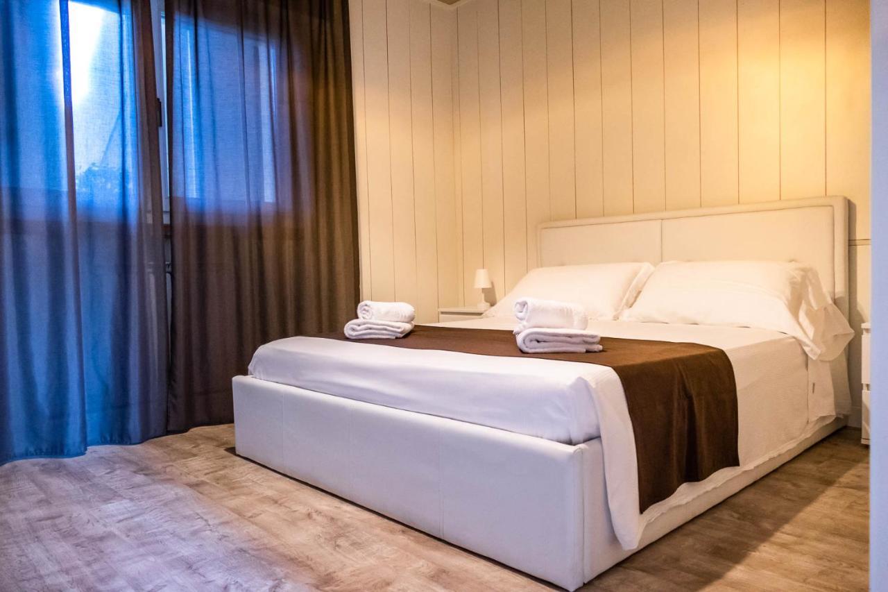 Hotel Venezia Park Castelnuovo del Garda Buitenkant foto